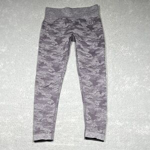 GYMSHARK Leggings Womens Size Medium Red Purple Seamless Athleisure Inseam 25 in